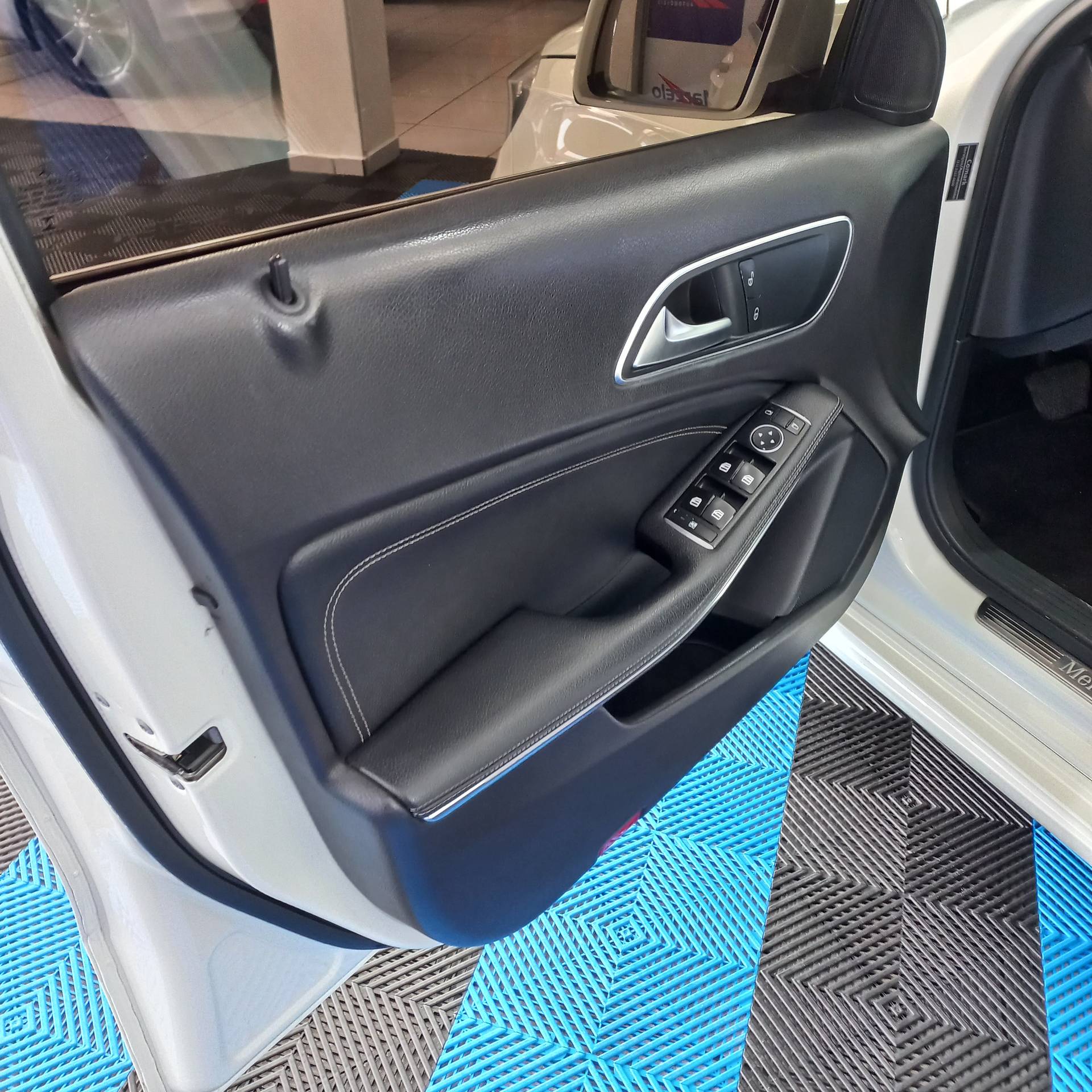 Miniatura 9