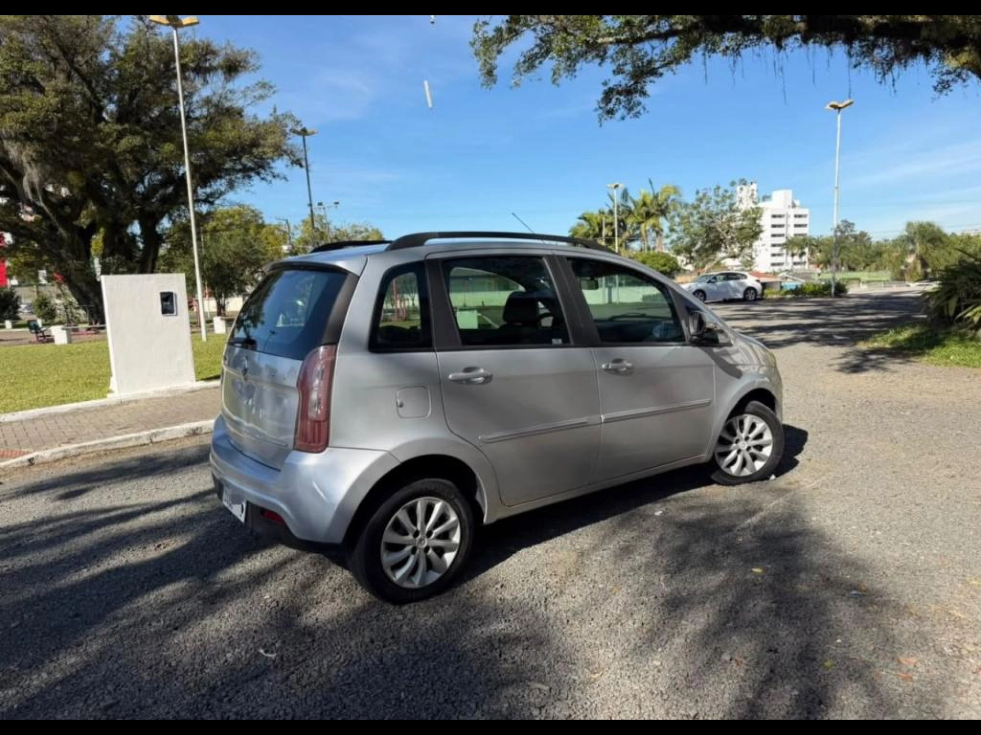 Miniatura 3