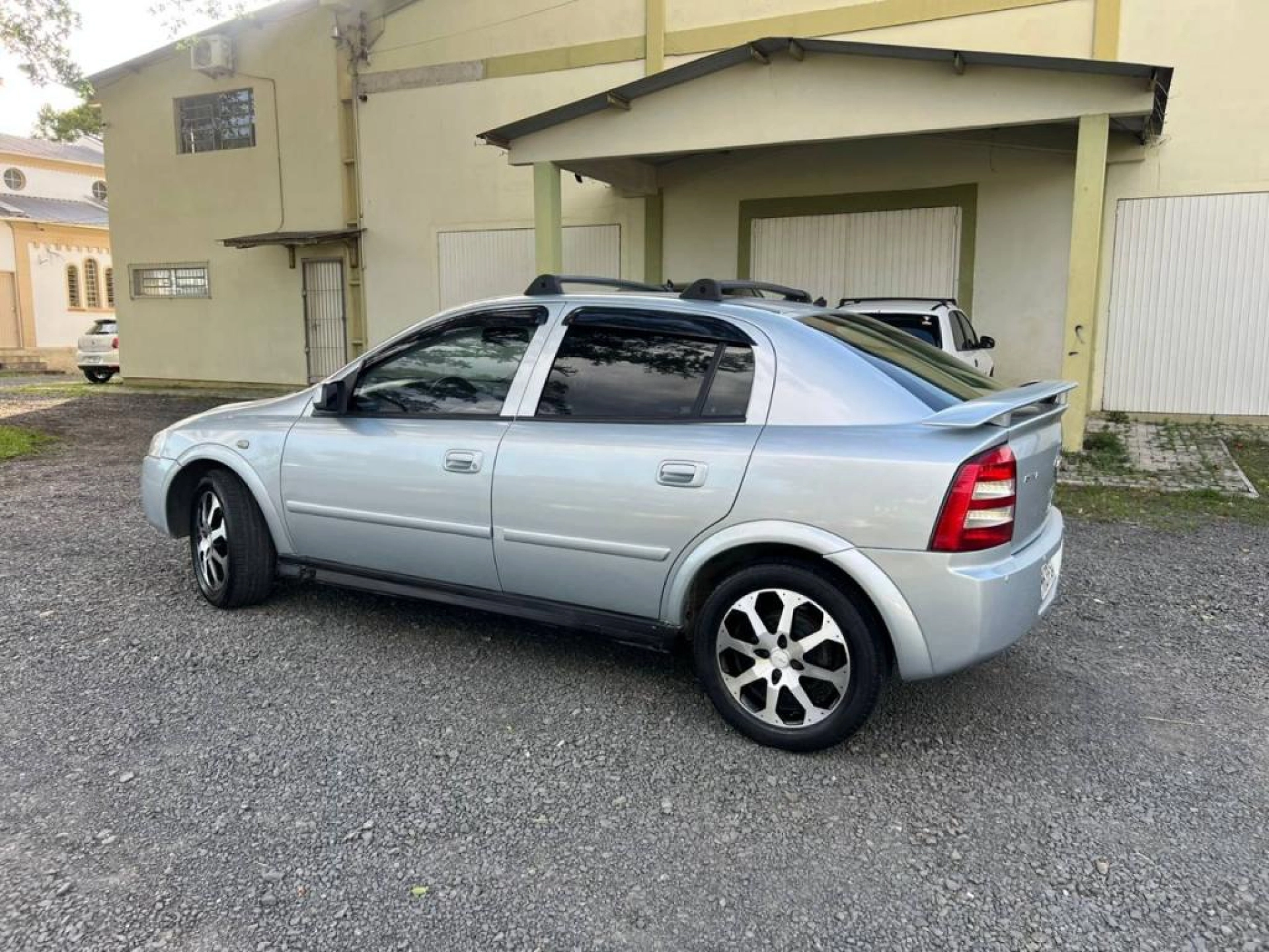 Miniatura 3
