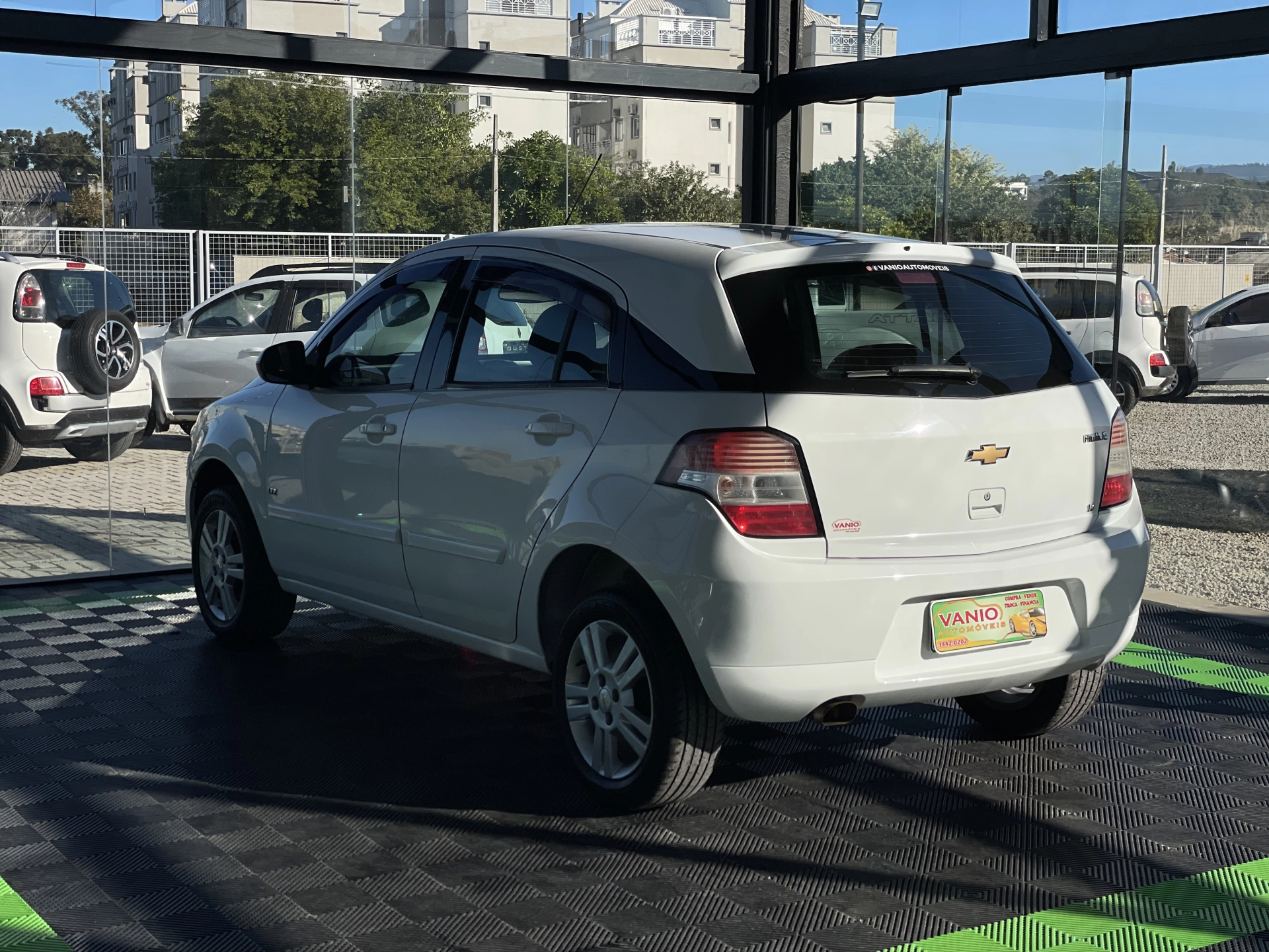 Miniatura 8